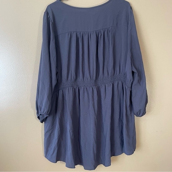 Torrid Size 3 Blue-Gray Sleeve Top – Stylish & Comfortable plus-size shirt - Picture 4 of 6